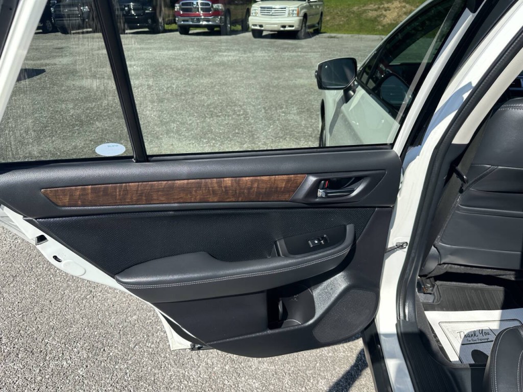 2016 Subaru Outback Image 29