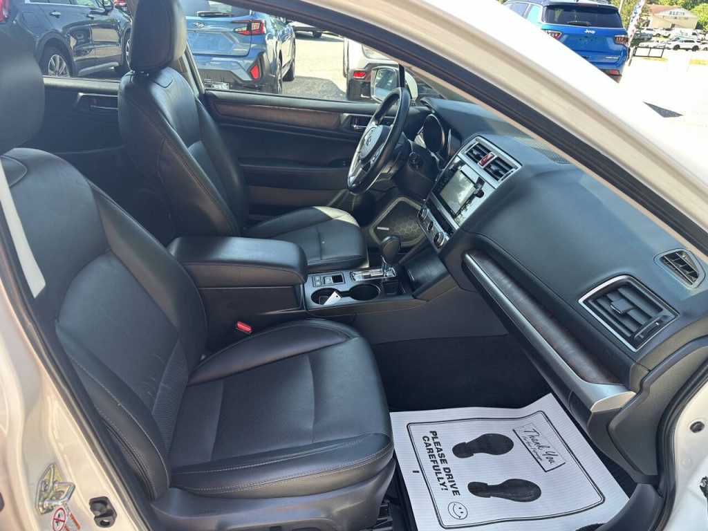 2016 Subaru Outback Image 37