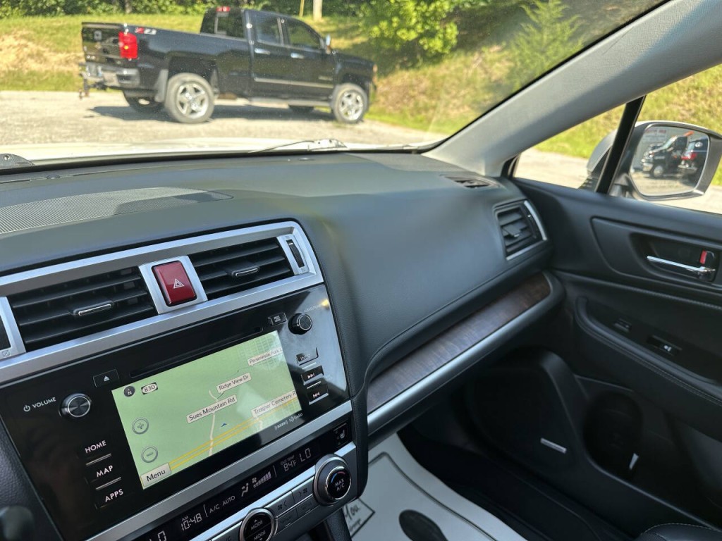 2016 Subaru Outback Image 40