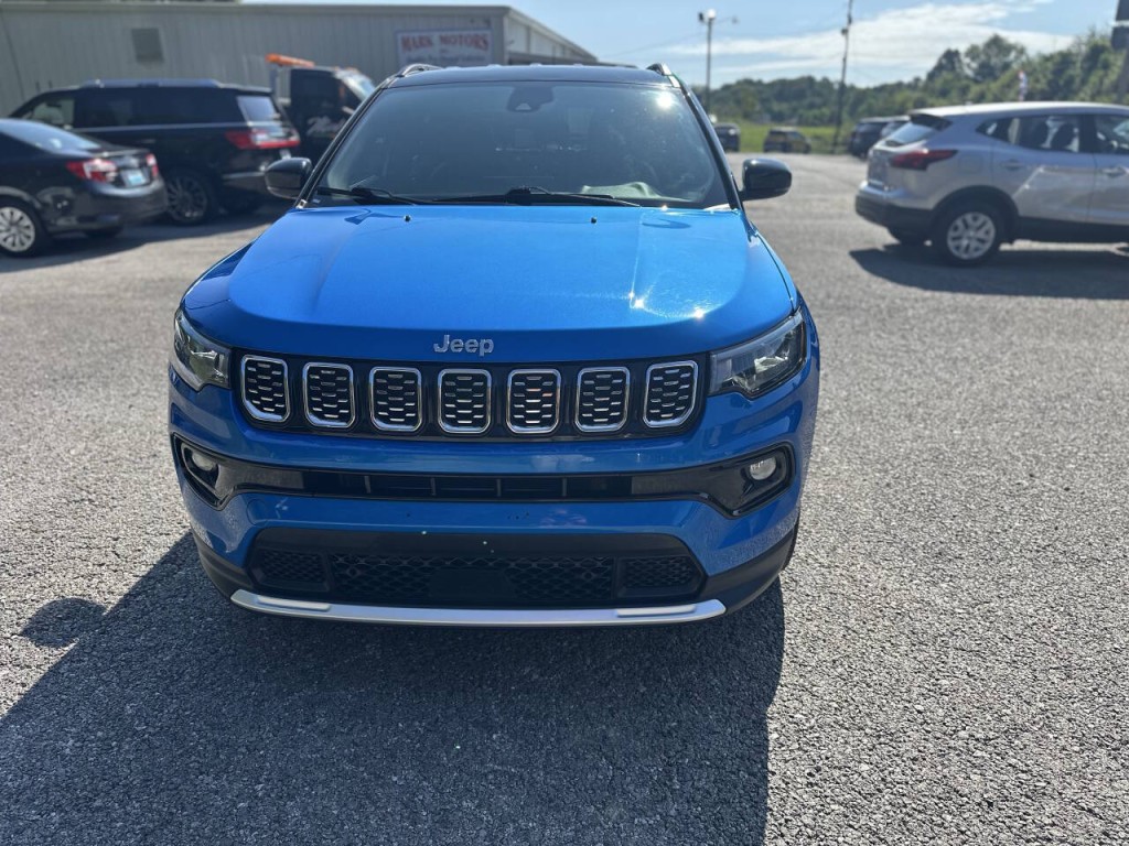 2025 Jeep Compass Image 3