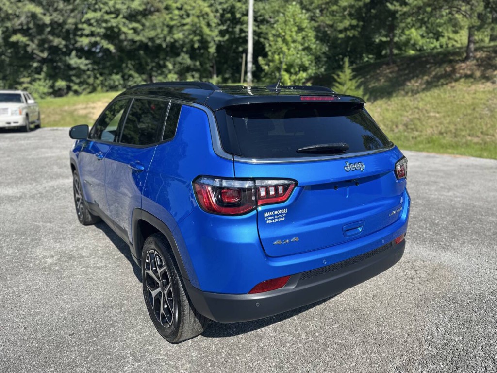 2025 Jeep Compass Image 8
