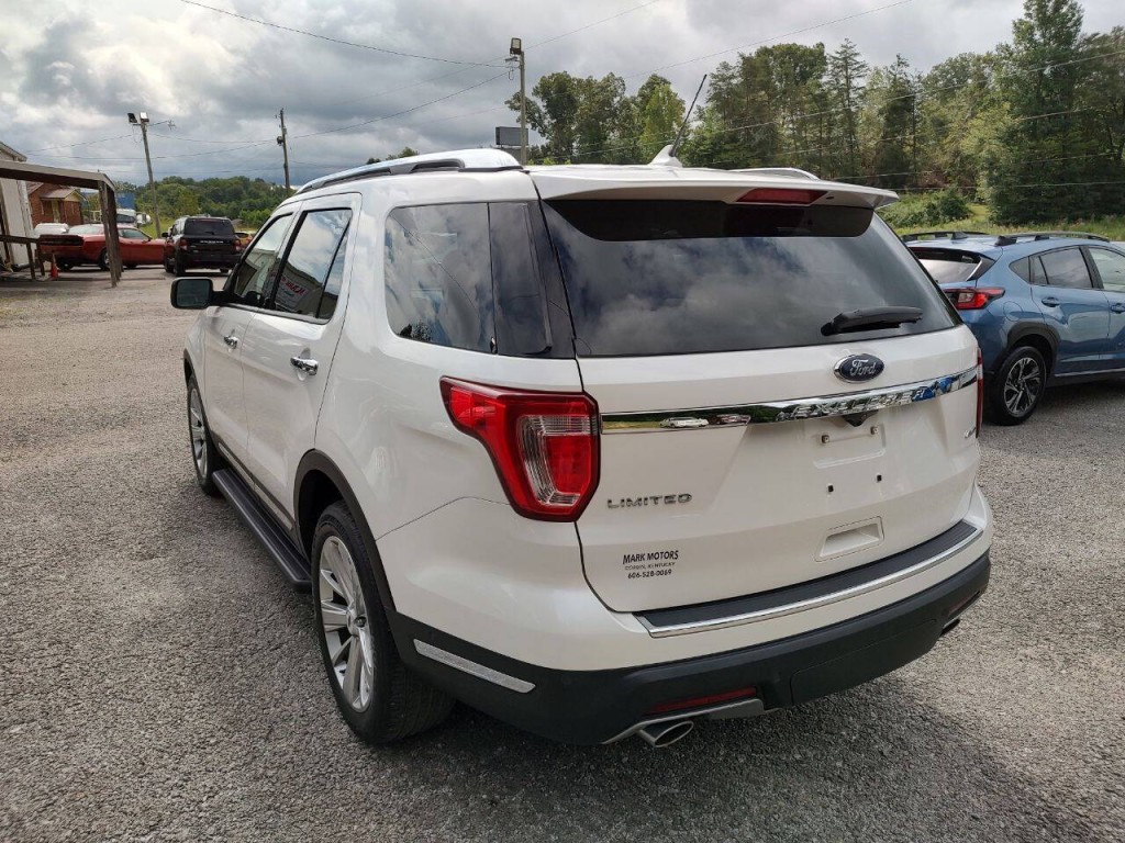 2018 Ford Explorer Image 8