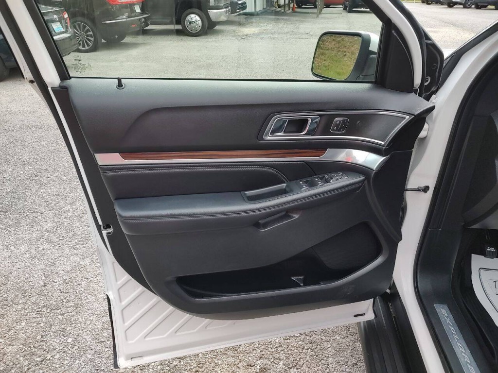 2018 Ford Explorer Image 21