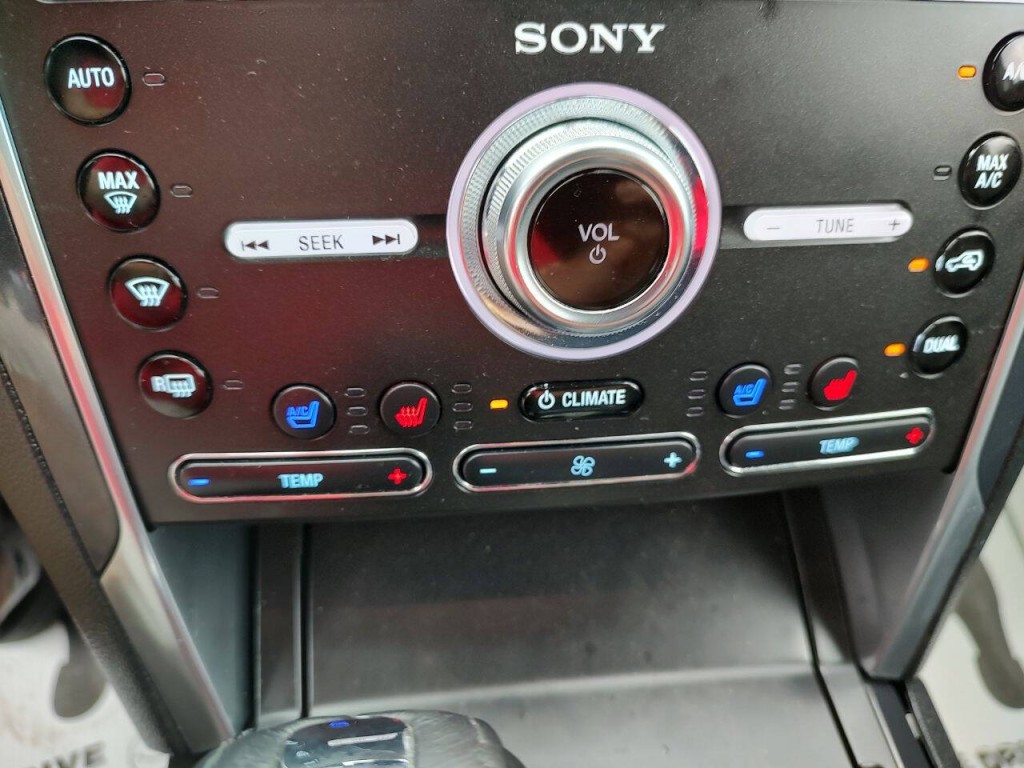 2018 Ford Explorer Image 46