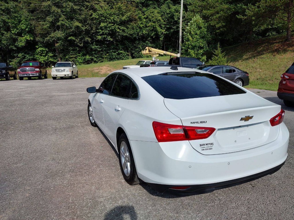 2021 Chevrolet Malibu Image 8