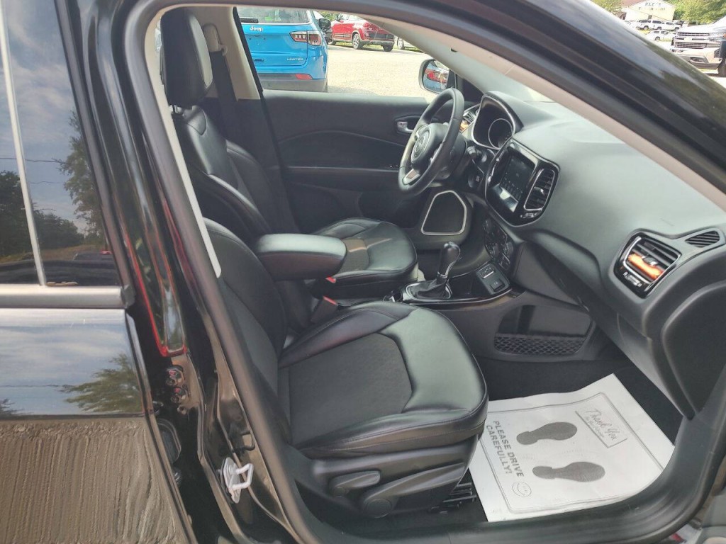 2021 Jeep Compass Image 30