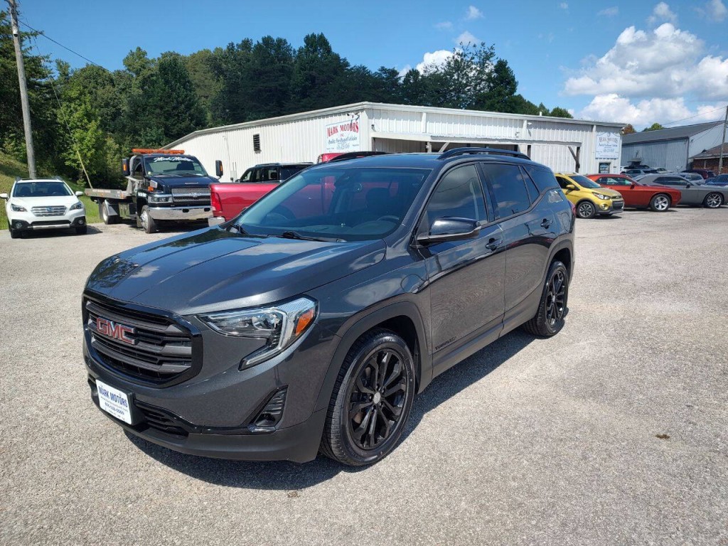 2020 GMC Terrain Image 2