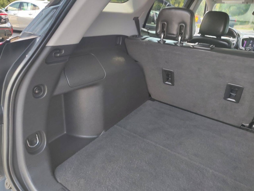 2020 GMC Terrain Image 30