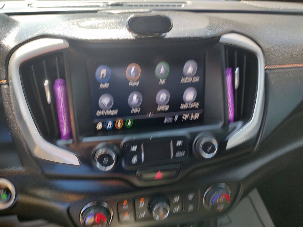 2020 GMC Terrain Image 39