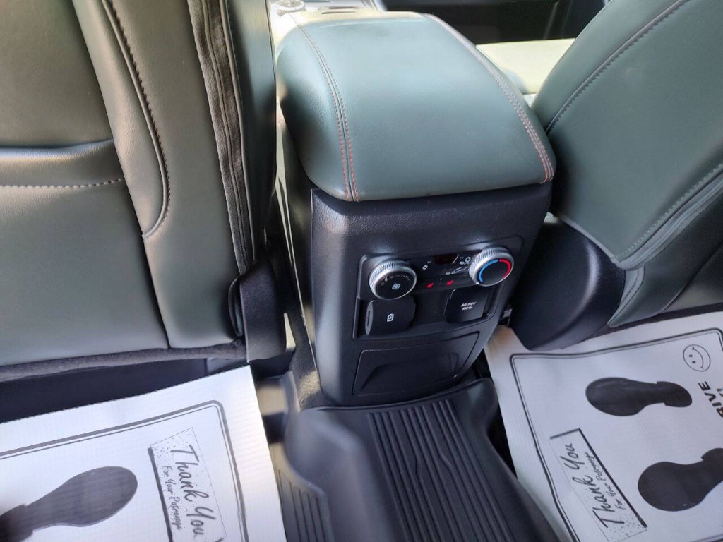 2023 Ford Explorer Image 28