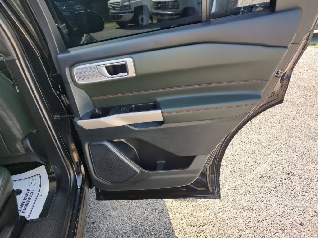 2023 Ford Explorer Image 40