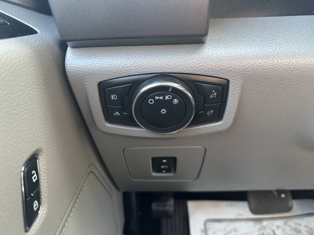 2016 Ford F-150 Image 34