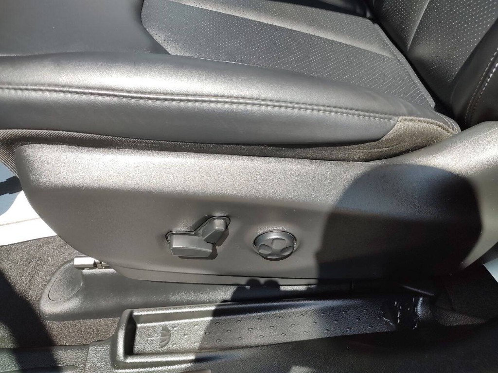 2025 Chrysler Pacifica Image 26