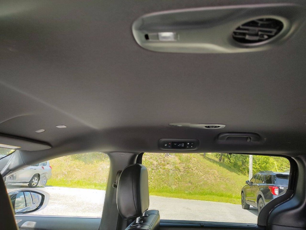 2025 Chrysler Pacifica Image 29