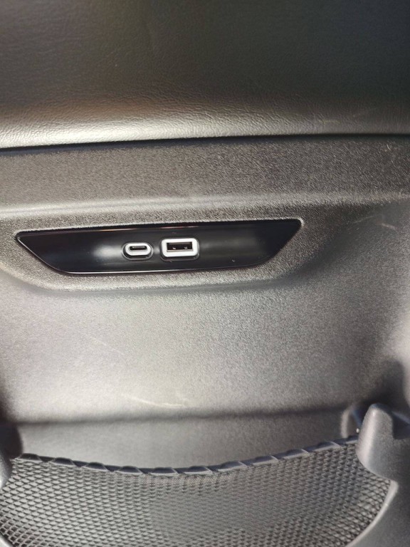 2025 Chrysler Pacifica Image 41