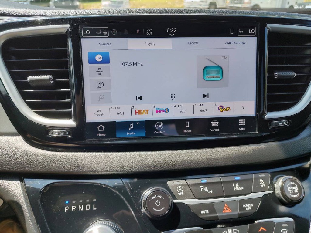 2025 Chrysler Pacifica Image 58