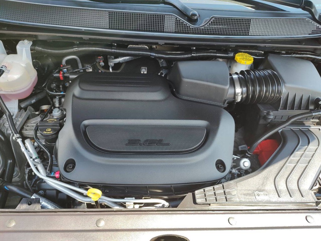 2025 Chrysler Pacifica Image 77