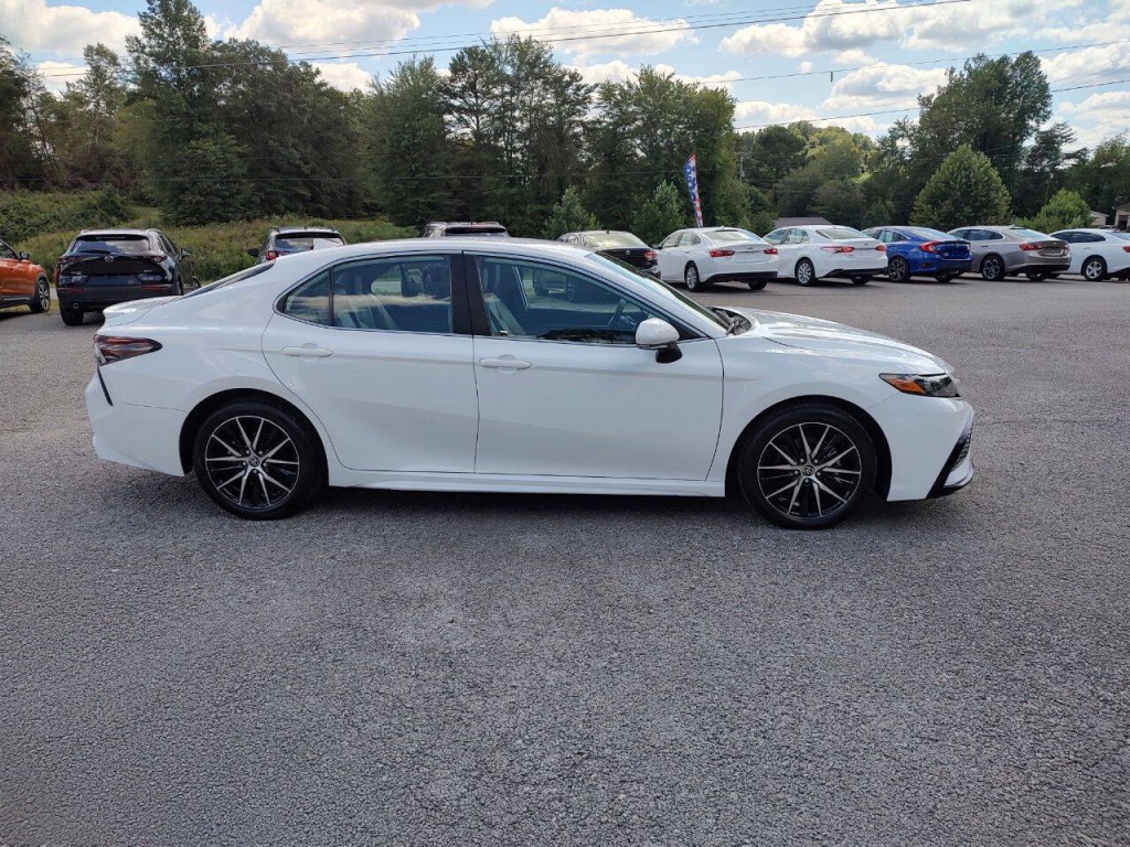 2023 Toyota Camry Image 5