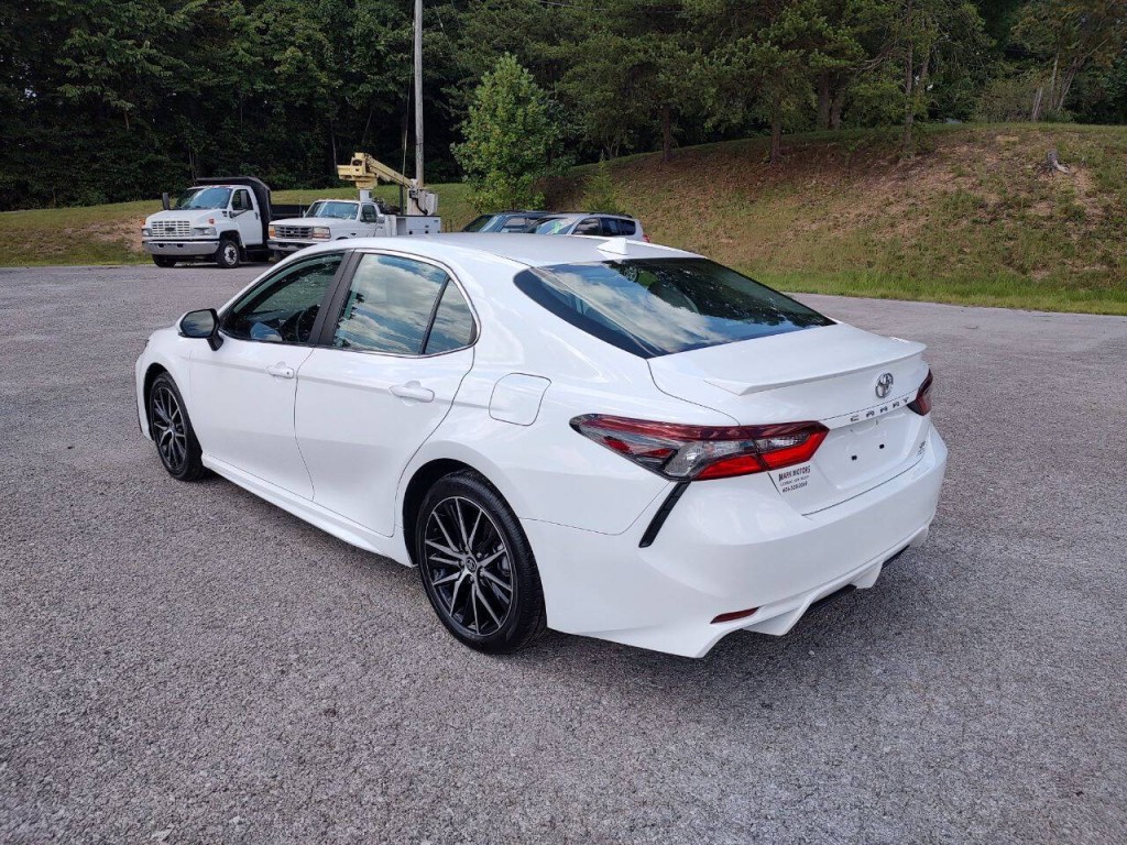 2023 Toyota Camry Image 8