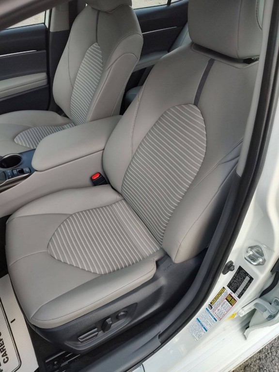 2023 Toyota Camry Image 16