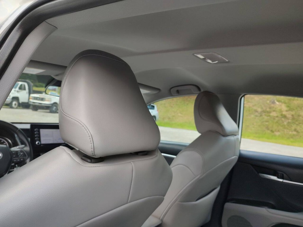2023 Toyota Camry Image 21