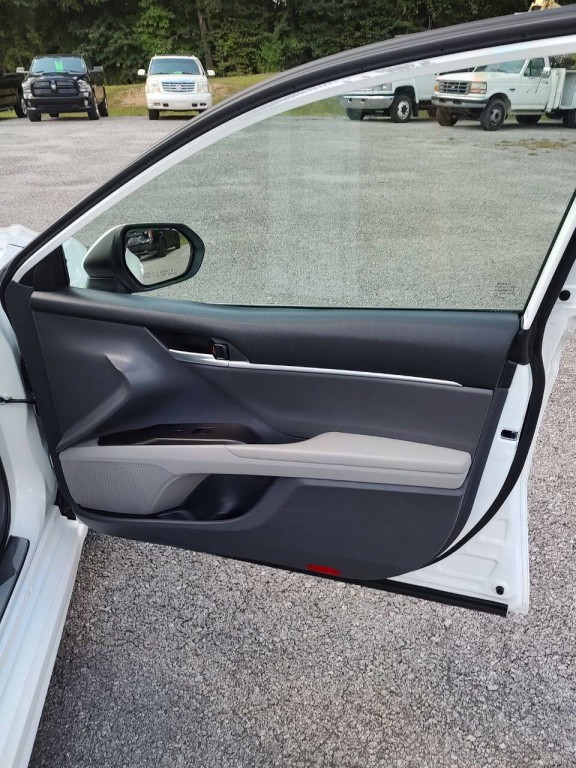2023 Toyota Camry Image 42