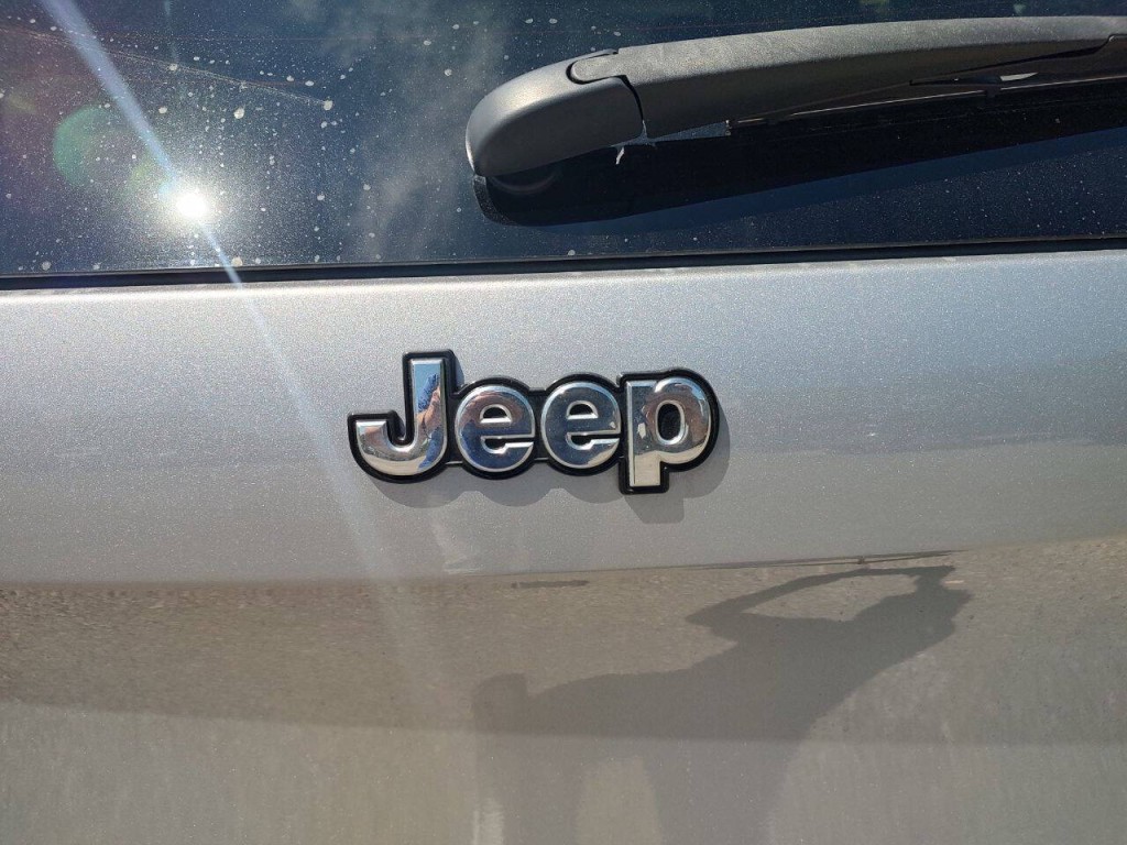 2014 Jeep Cherokee Image 13