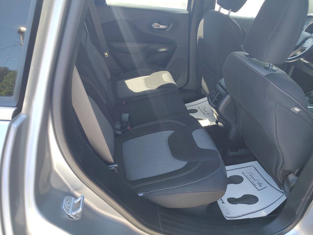 2014 Jeep Cherokee Image 26