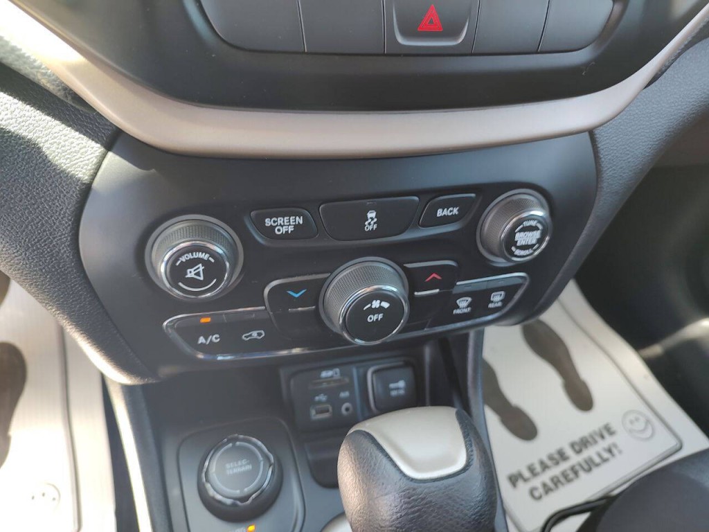 2014 Jeep Cherokee Image 34