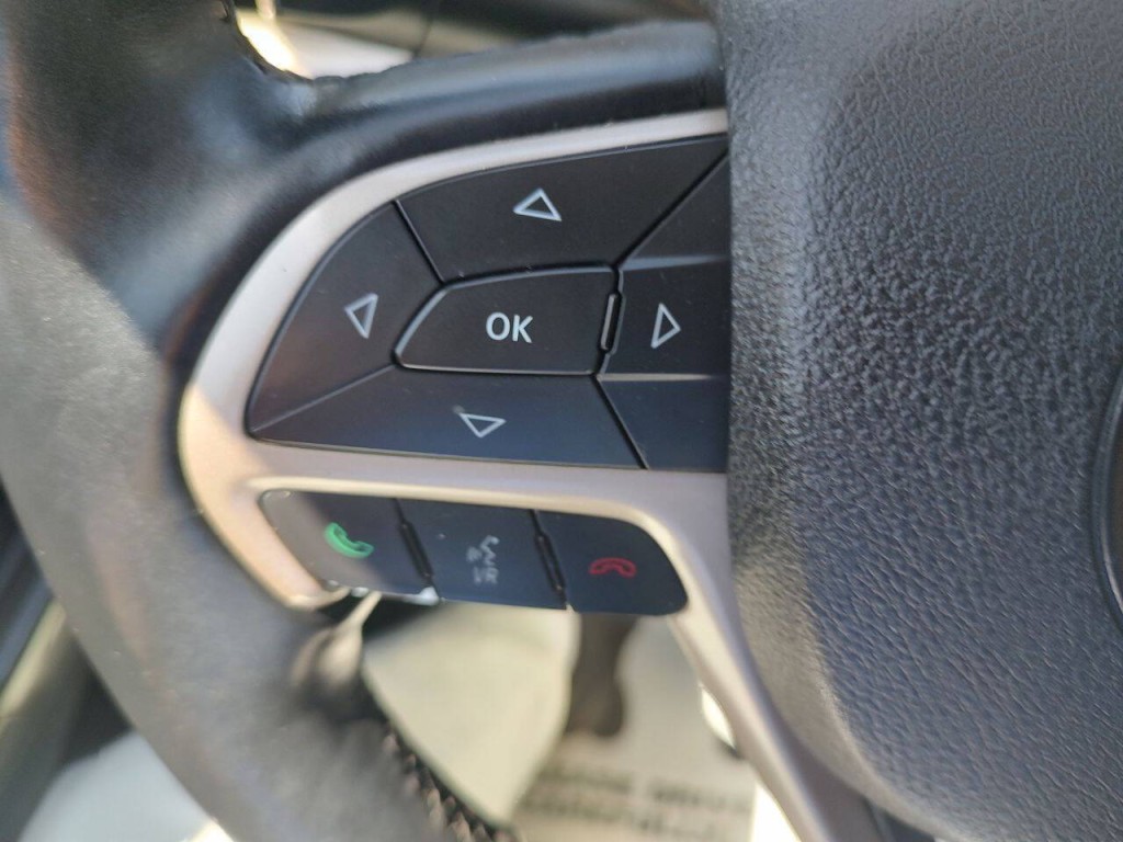 2014 Jeep Cherokee Image 39