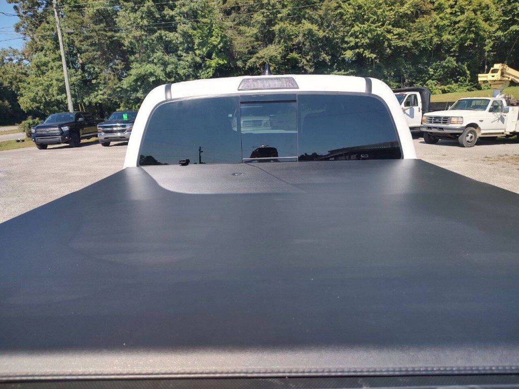 2022 Toyota Tacoma Image 17