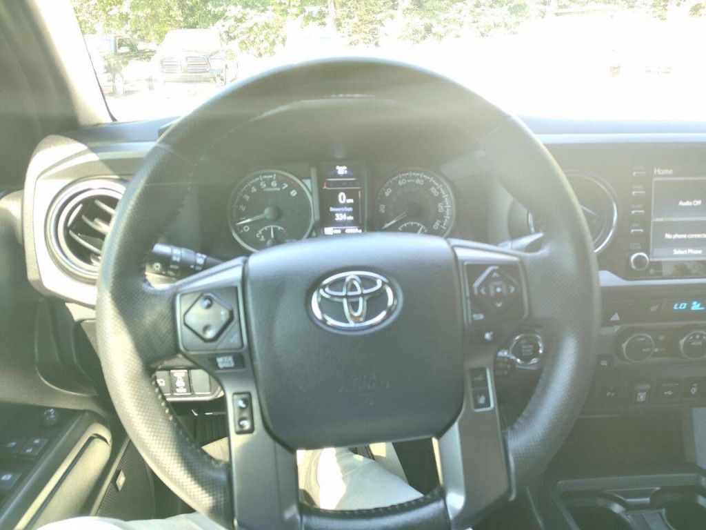 2022 Toyota Tacoma Image 39