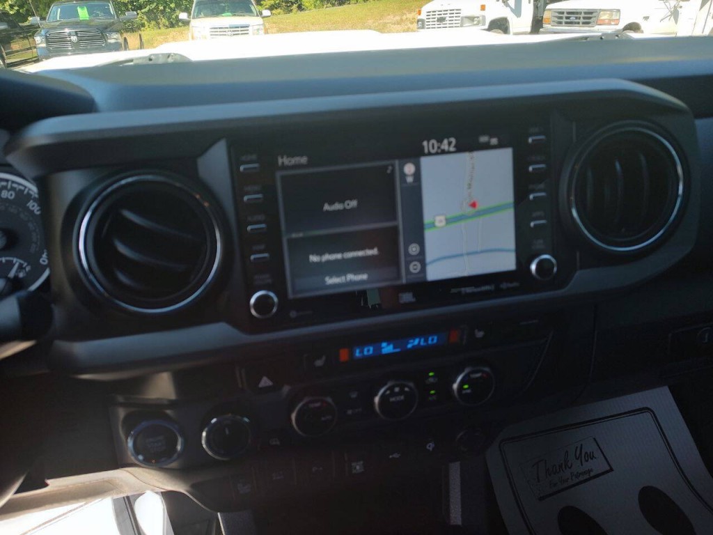 2022 Toyota Tacoma Image 46