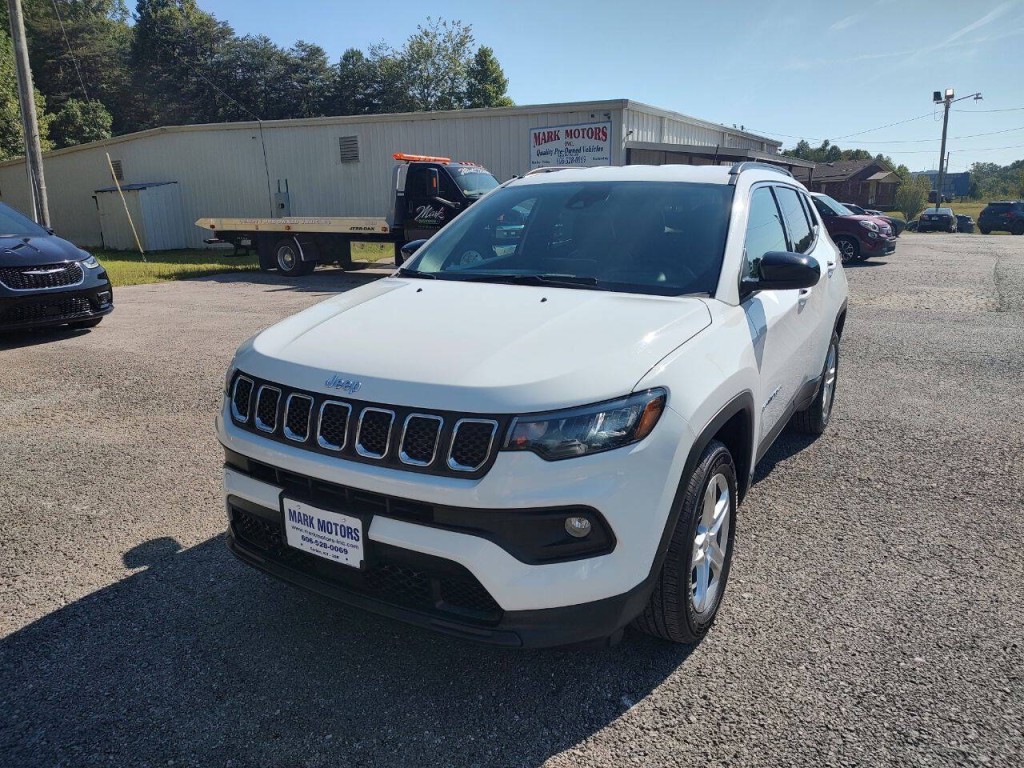2023 Jeep Compass Image 2