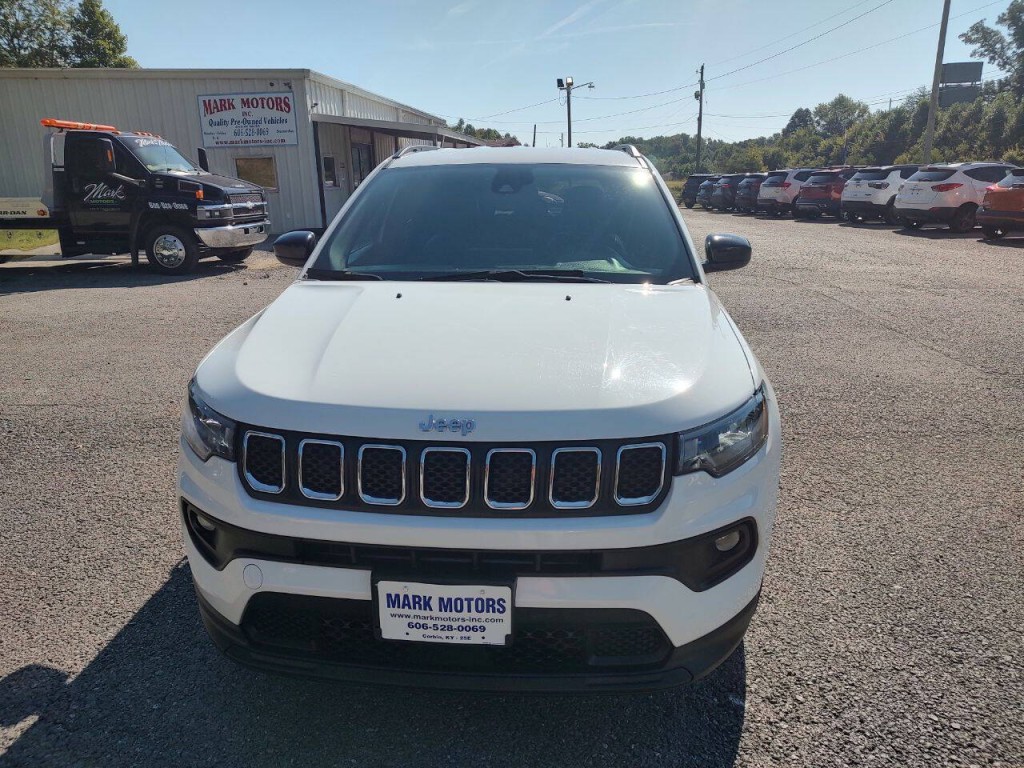 2023 Jeep Compass Image 3
