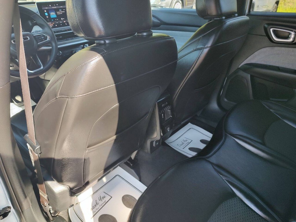 2023 Jeep Compass Image 19