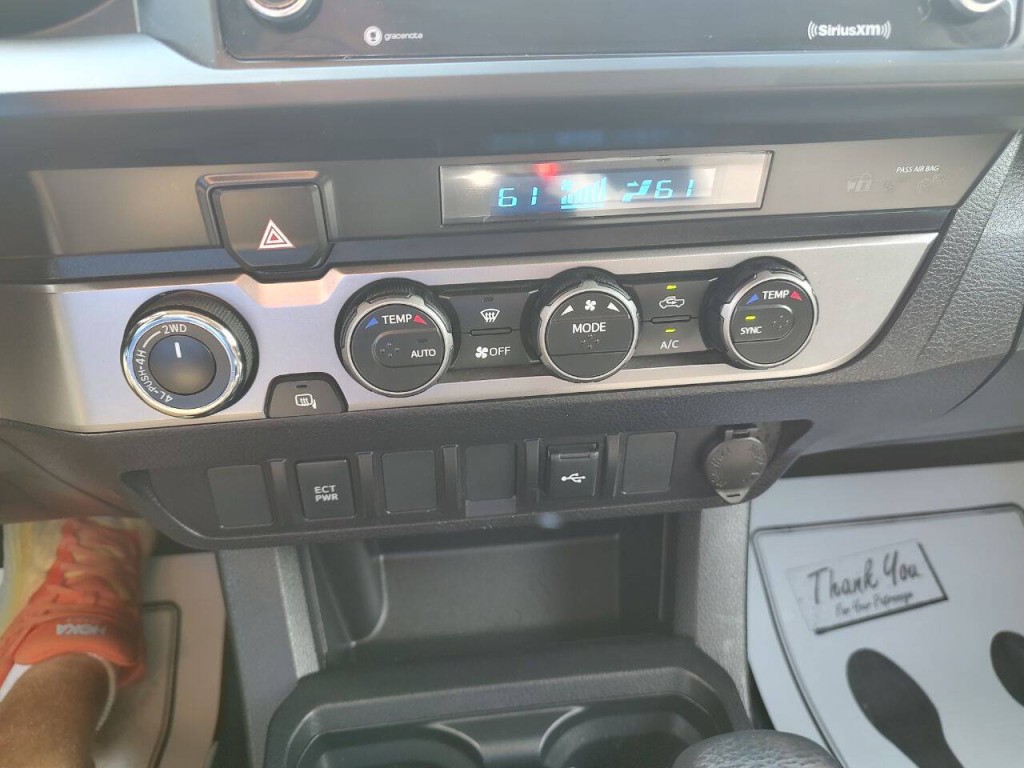 2022 Toyota Tacoma Image 45