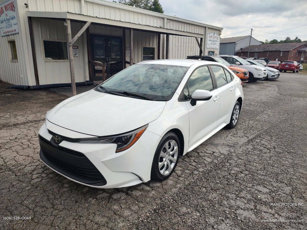 2024 Toyota Corolla Image 2