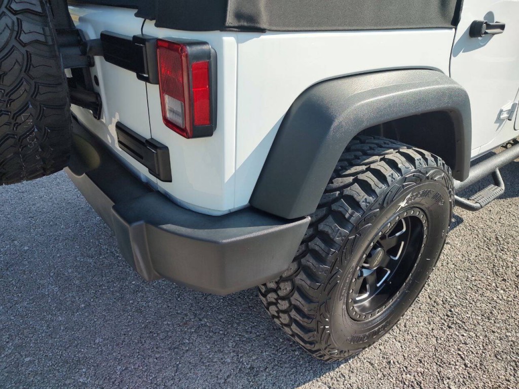 2017 Jeep Wrangler Unlimited Image 18