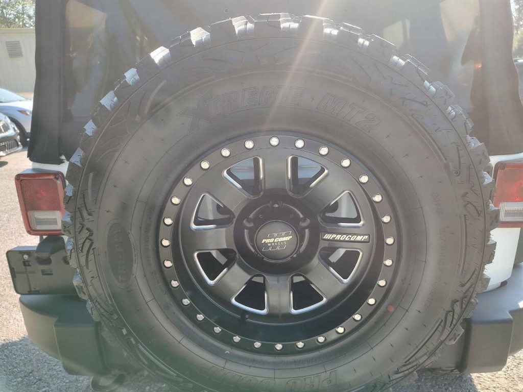 2017 Jeep Wrangler Unlimited Image 19