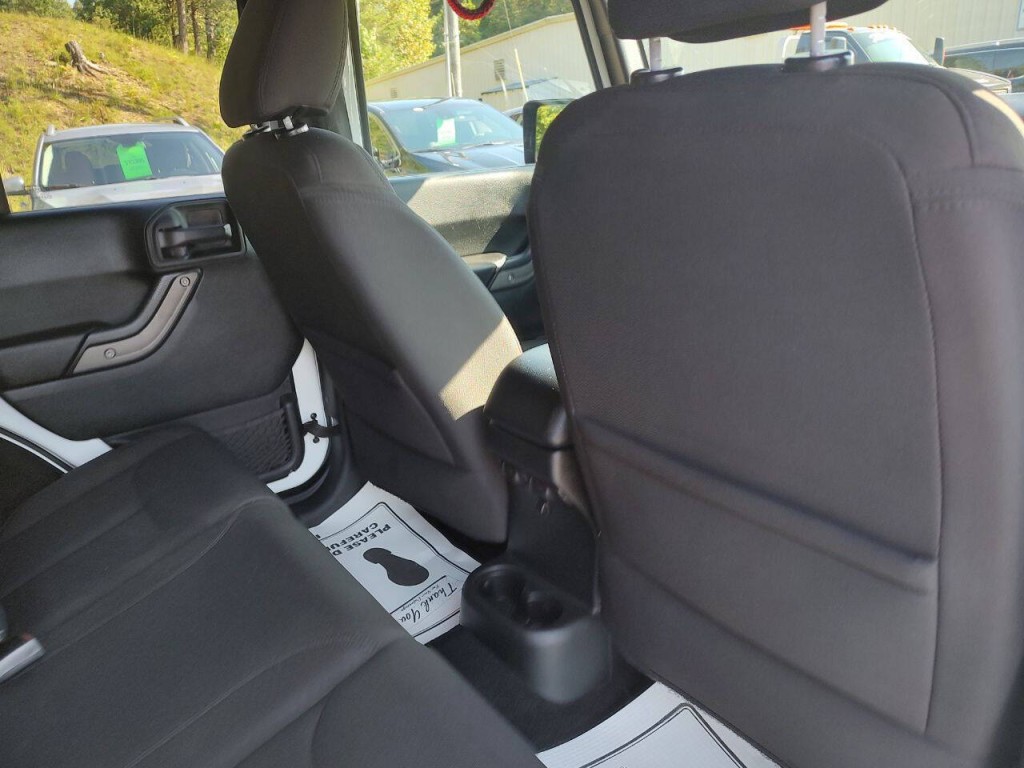 2017 Jeep Wrangler Unlimited Image 33