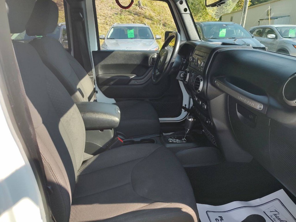 2017 Jeep Wrangler Unlimited Image 36