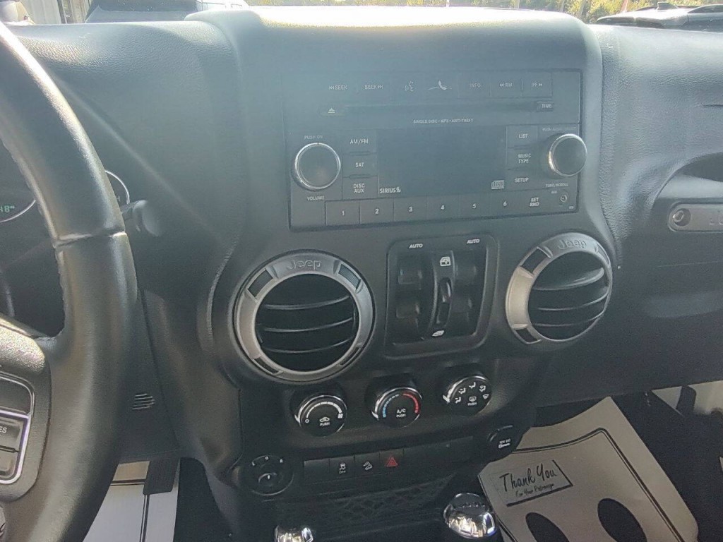2017 Jeep Wrangler Unlimited Image 38