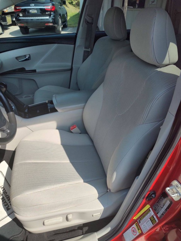 2012 Toyota Venza Image 15