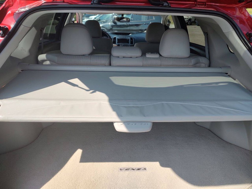 2012 Toyota Venza Image 30
