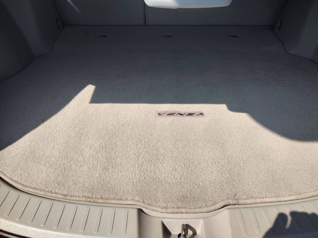 2012 Toyota Venza Image 31