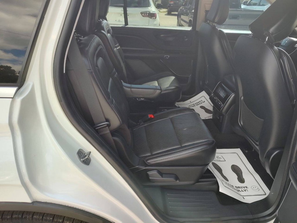 2022 Lincoln Aviator Image 30