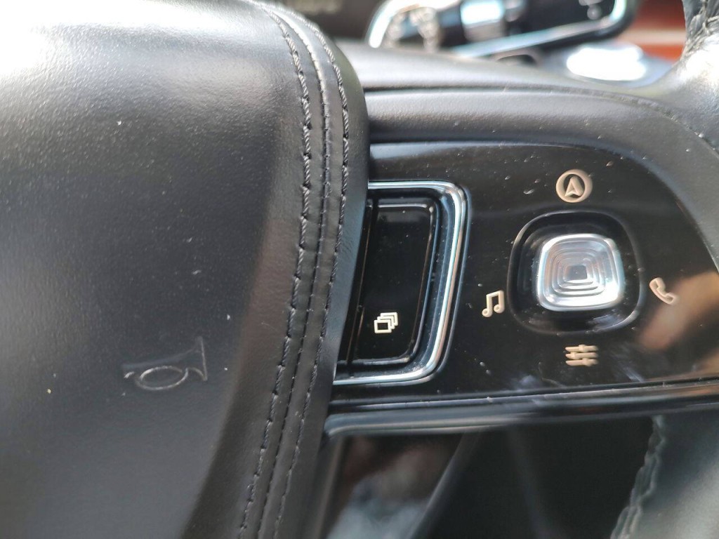 2022 Lincoln Aviator Image 44