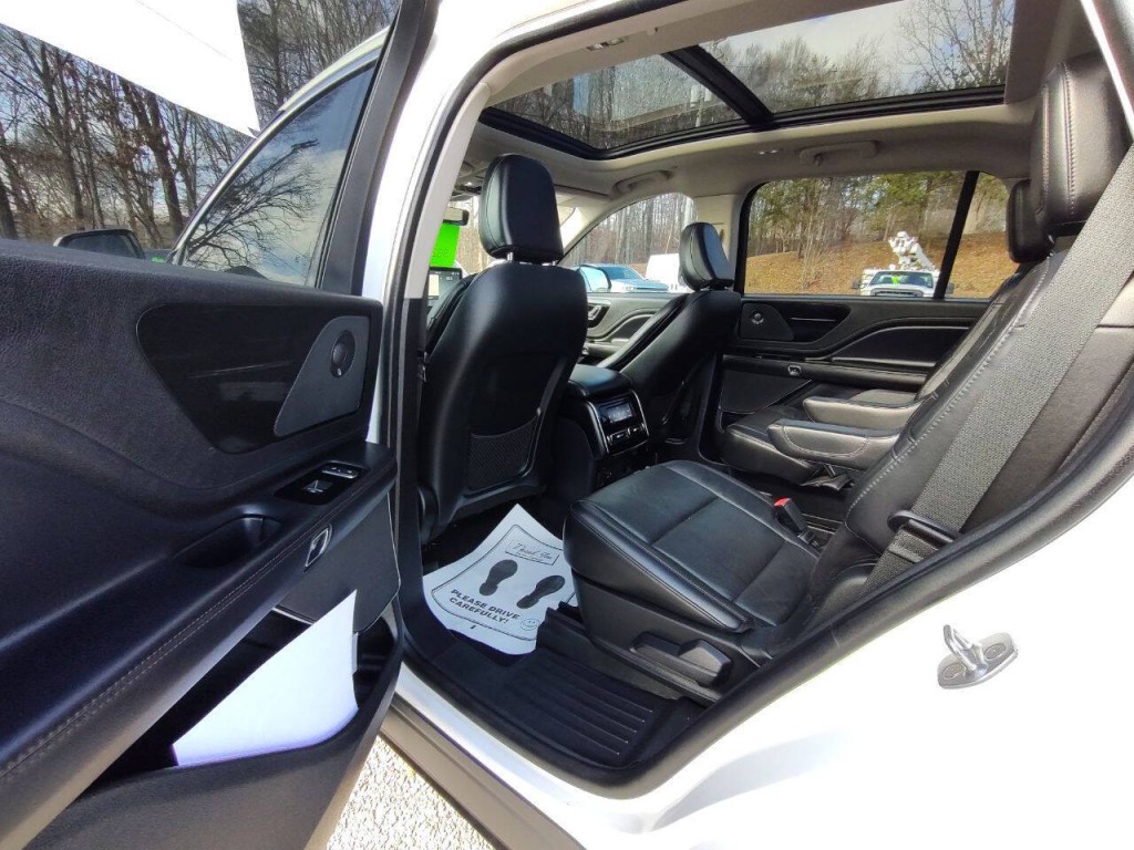 2022 Lincoln Aviator Image 27