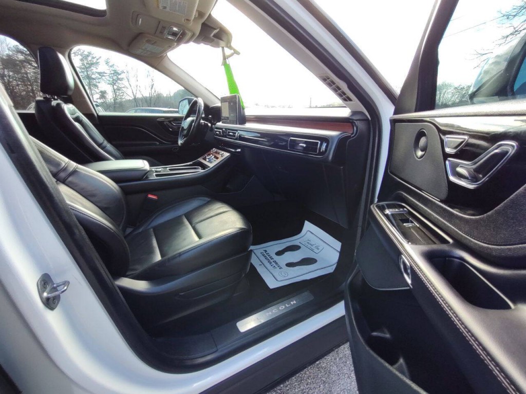 2022 Lincoln Aviator Image 30
